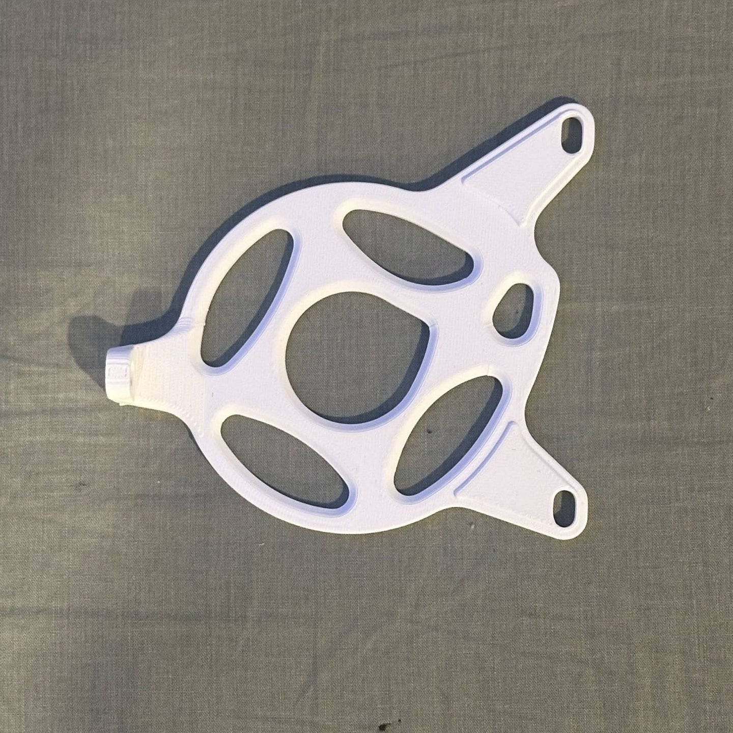 Tuttio Motor Cover