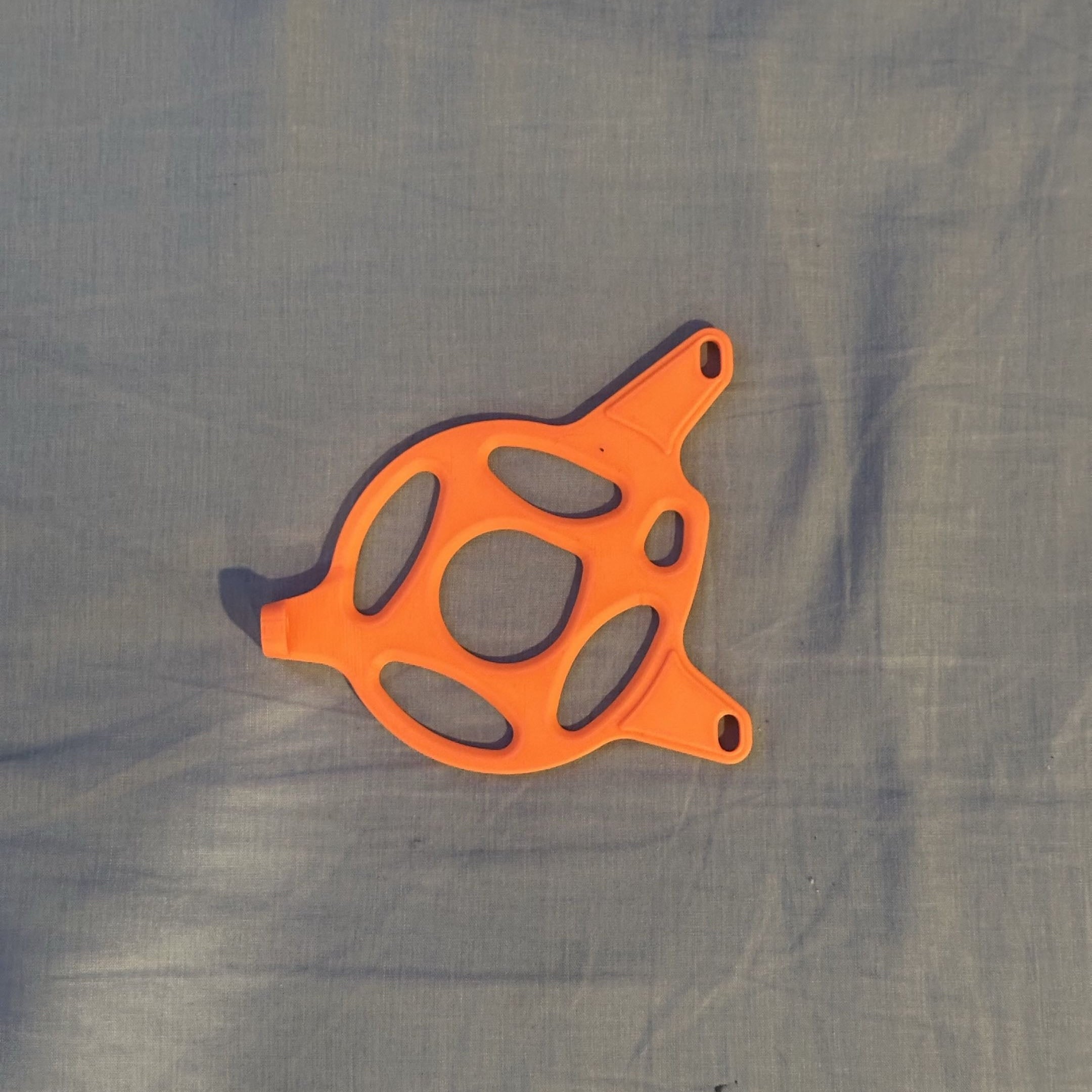 Tuttio Motor Cover